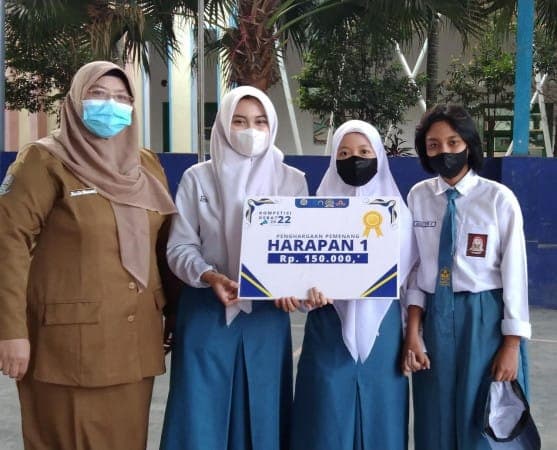 Tim GEMAS Samuphahita Raih Juara Harapan 1 dalam Kompetisi Debat se-Jatim